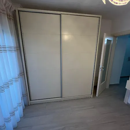 Lumiver Apartment