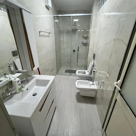 Lumiver * Golem (Tirana)