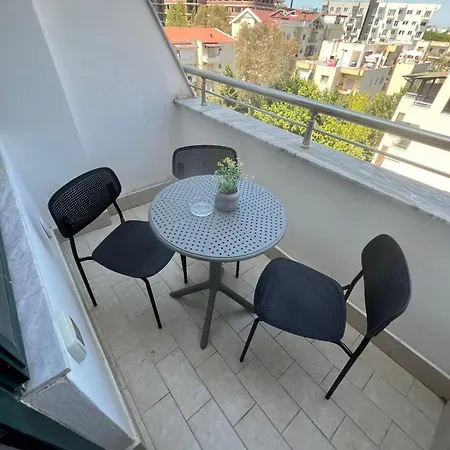 Lumiver Golem (Tirana)