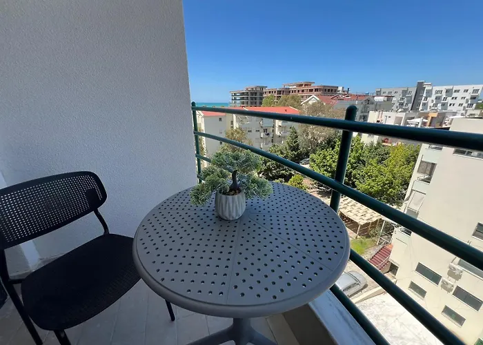 Apartment Lumiver Golem (Tirana)